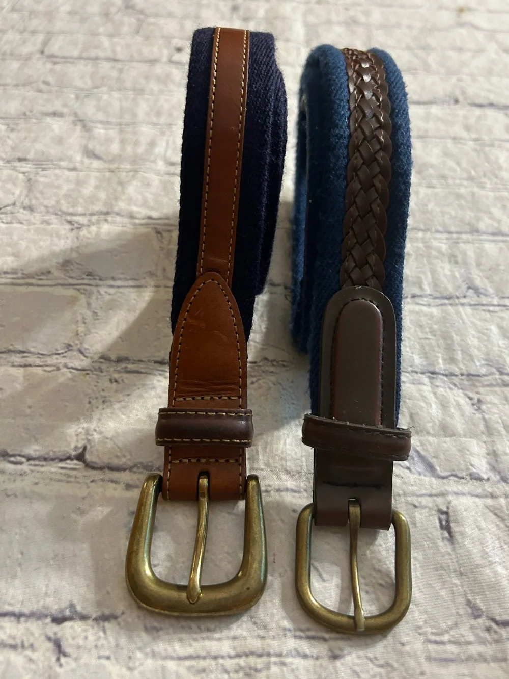 ROUNDTREE & YORK NAVY/BROWN BRASS BUCKLE AND NAVY WITH BROWN BRAIDED MEN BELTS